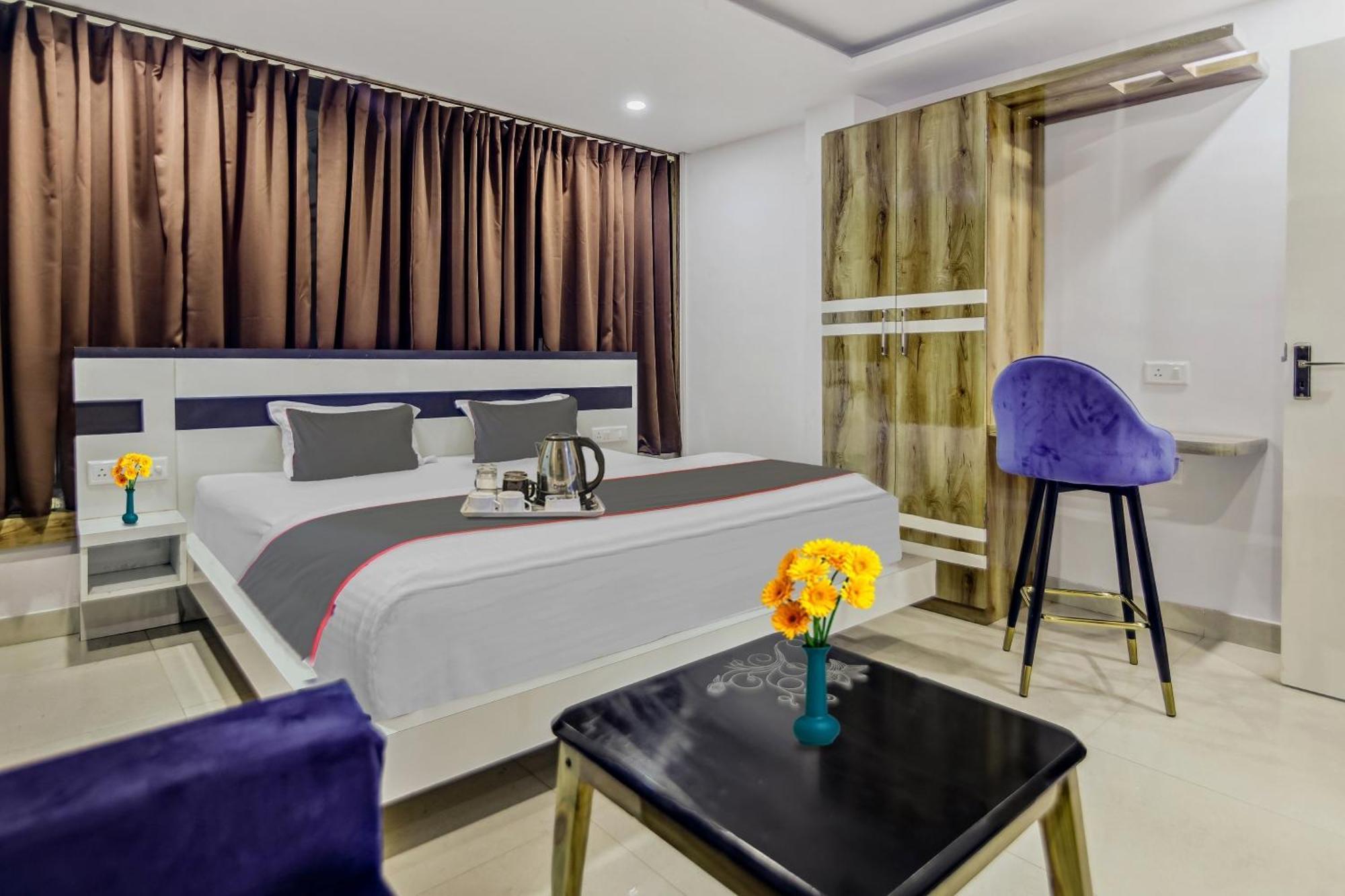 Capital O The Jumar Hotel Silwai ภายนอก รูปภาพ