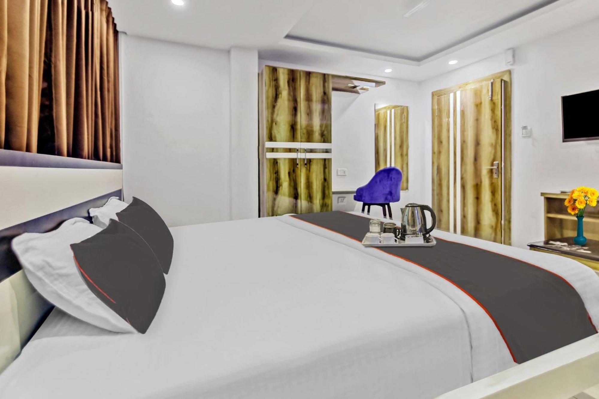 Capital O The Jumar Hotel Silwai ภายนอก รูปภาพ